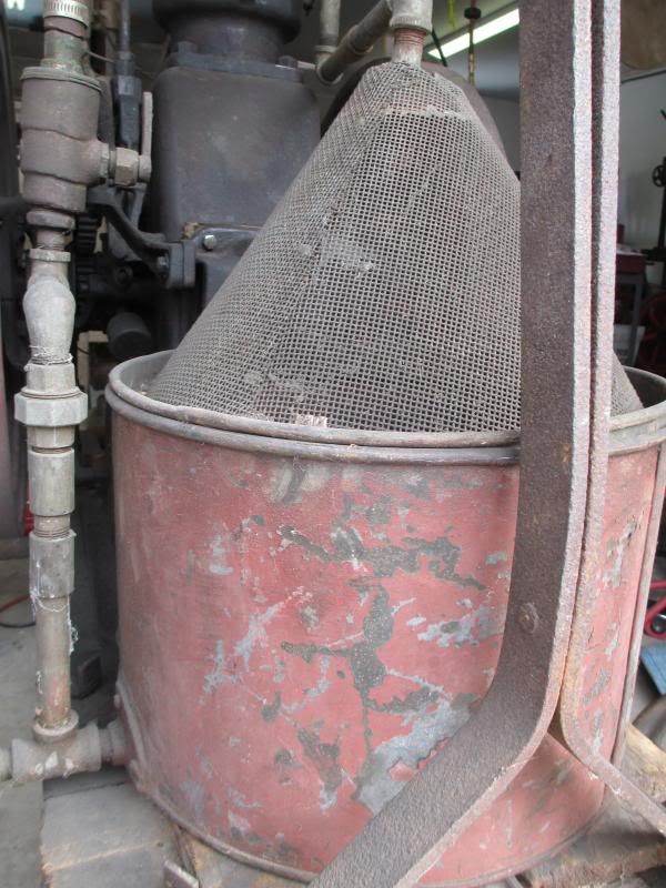 2HP Famous Vertical Restoration | Smokstak® Antique Engine Community